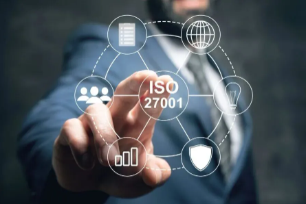 ISO27001认证:为企业构建信息安全的“战略护城河”