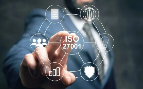 ISO27001认证：为企业构建信息安全的“战略护城河”
